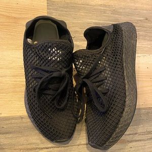 Black deerupt
